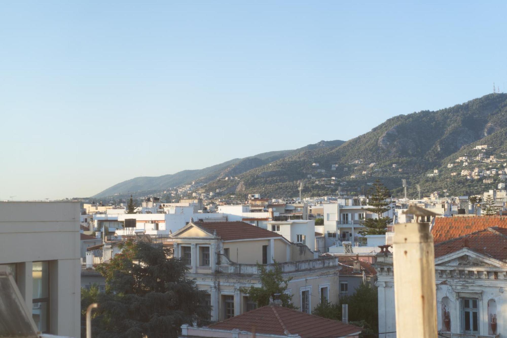 Central Mytilene City-View Apartment For 7 Экстерьер фото